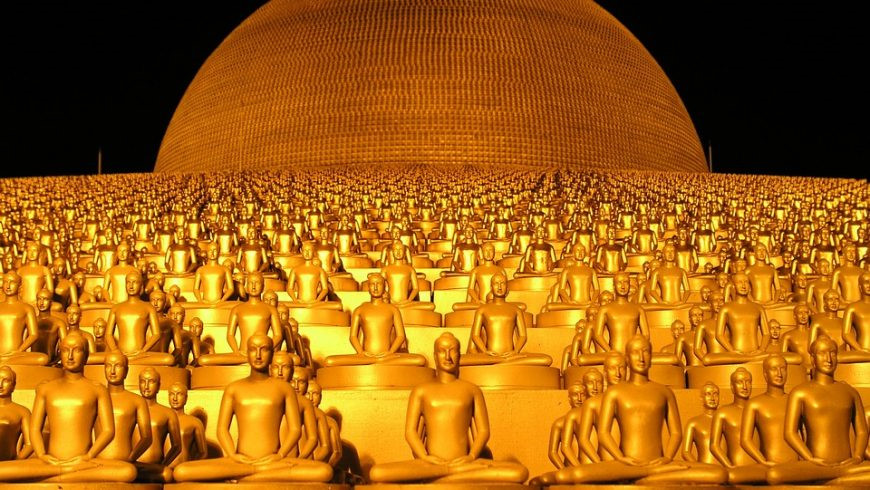 Ngôi chùa quyền lực bậc nhất Thái Lan sở hữu 300.000 pho tượng Phật đồng mạ vàng. Ảnh: Thailandnews.