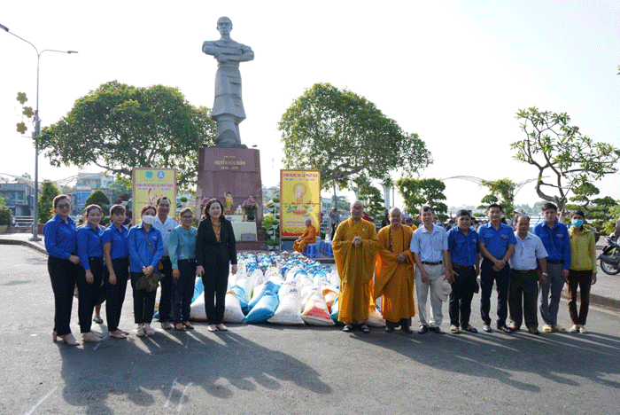 Tiền Giang: BTS GHPG tỉnh tổ chức phóng sanh kính mừng Phật đản PL.2567