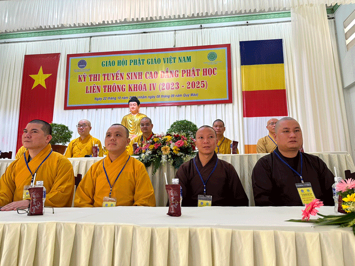 Tiền Giang: Tăng Ni dự kỳ tuyển sinh Cao đẳng Phật học liên thông khóa IV (2023-2025)
