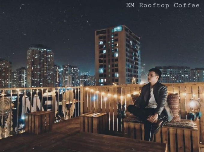 em-rooftop-coffee-8-2311