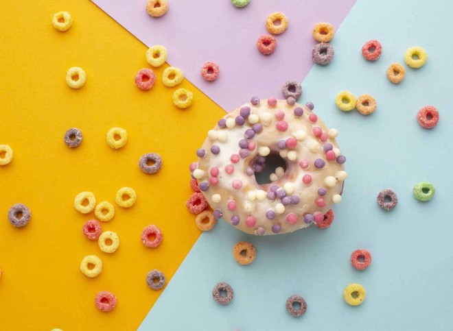cereal-candy-topped-doughnut_acqg
