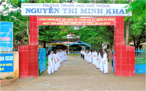 Trung tâm Kiểm soát bệnh tật tỉnh Phú Yên (cơ sở 1) và Trường THPT Nguyễn Thị Minh Khai, huyện Tây Hòa là 2 đơn vị đầu tiên của tỉnh vừa được công nhận là “Đơn vị không khói thuốc lá lần 1”.. Ảnh minh họa