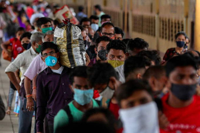 Mumbai_Railway_Station_Reuters_photo