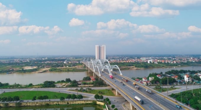      Cầu Đông Trù huyết mạch kết nối các khu vực phía Đông thành phố.