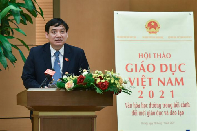Chủ nhiệm Ủy ban VHGD của Quốc hội Nguyễn Đắc Vinh phát biểu bế mạc Hội thảo