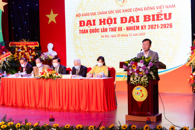 Ông Vũ Huy Văn - Phó Vụ trưởng Vụ Tổng hợp Văn phòng Trung ương Đảng phát biểu tại Đại hội