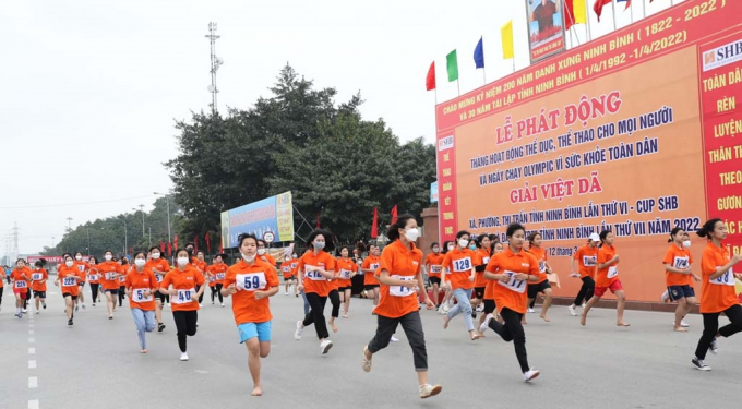 Các vận động viên tham gia giải Việt dã xã, phường, thị trấn tỉnh Ninh Bình lần thứ VI