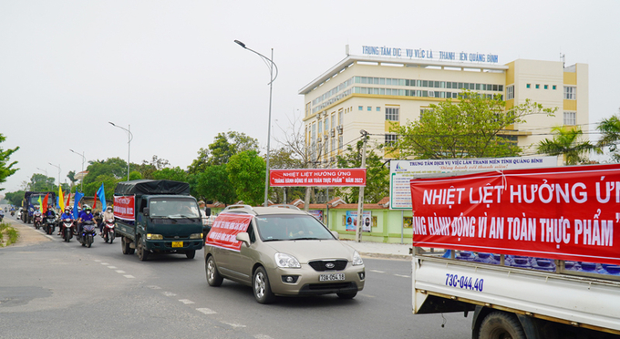 Diễu hành, cổ động, tuyên truyền 