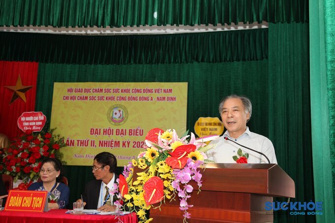 Ông Lương Hùng Tiến - Phó Chủ tịch thường trực Ủy ban Mặt trận tổ quốc tỉnh Nam Định phát biểu tại đại hội