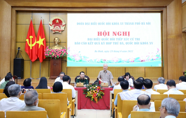 Tổng Bí thư Nguyễn Phú Trọng phát biểu tại hội nghị tiếp xúc cử tri. Ảnh: VGP