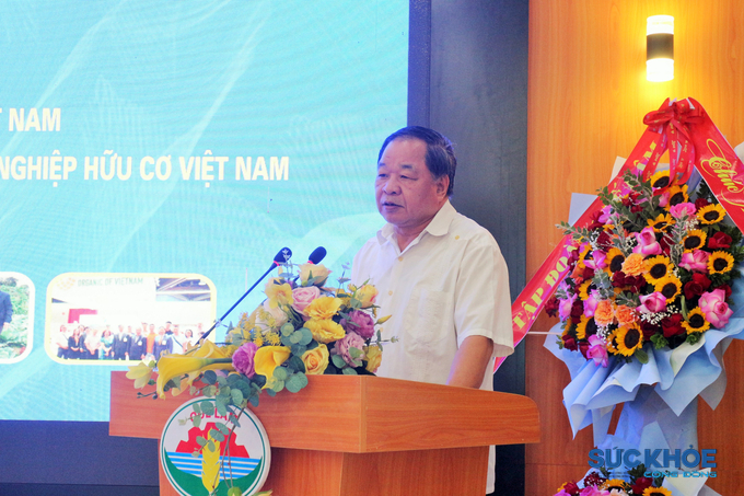 TSKH. Hà Phúc Mịch – Chủ tịch Hiệp hội Nông nghiệp hữu cơ Việt Nam phát biểu tại lễ kí kết