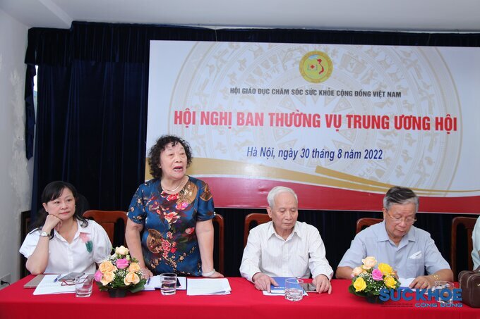 PGS.TS. Nguyễn Thị Chính phát biểu tại Hội nghị