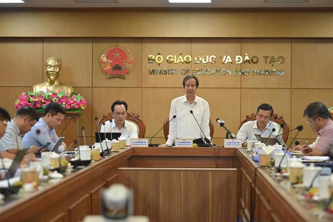 Bộ trưởng Nguyễn Kim Sơn, Thứ trưởng Nguyễn Văn Phúc và Thứ trưởng Hoàng Minh Sơn chủ trì Hội nghị