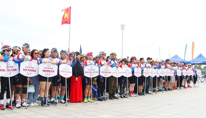 Các đội về tham dự Giải đua Xe đạp “Nối vòng tay lớn” miền Bắc lần thứ V năm 2022. Ảnh: Bacgiang.gov