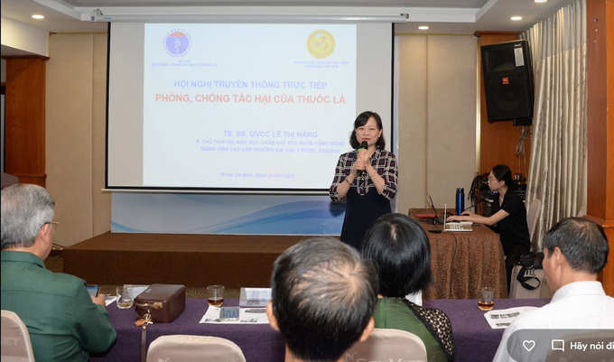 TS.BS.TTND Lê Thị Hằng - Phó Chủ tịch Hội GDCSSKCĐ Việt Nam chia sẻ tại hội nghị