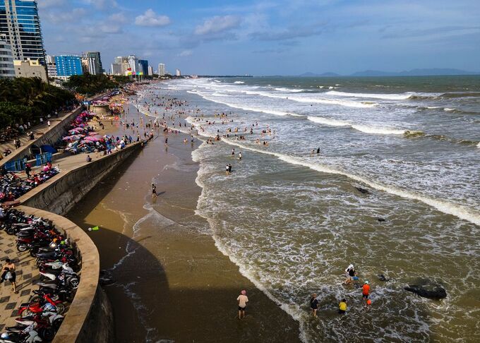 Bãi biển Vũng Tàu những ngày trong Tết Nguyên đán 2023