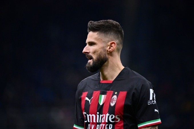 giroud-ac-milan-06494434