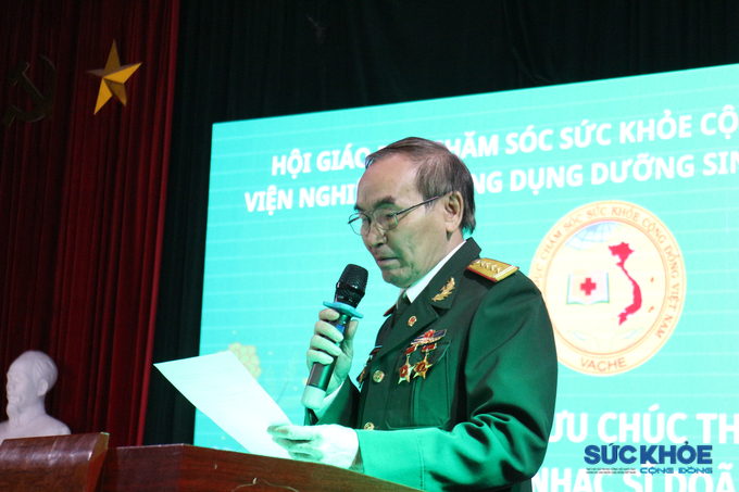 Đại tá Tạ Quang Vinh - Chủ tịch Khối DSTT phát biểu nhận nhiệm vụ