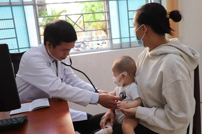 Tiêm vaccine cho trẻ tại Trung tâm Kiểm soát bệnh tật tỉnh Đồng Nai