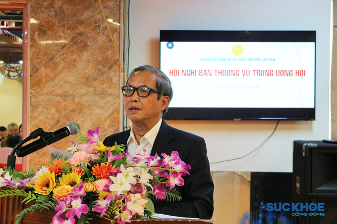 Ông Chu Duy Cận - Phó văn phòng, Kế toán trưởng báo cáo tình hình tài chính của Hội năm 2022 và Kế hoạch tài chính năm 2023