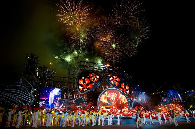 Màn pháo hoa rực rỡ tại Lễ hội Hoa Phượng Đỏ-Hải Phòng 2022. Ảnh: Haiphong.gov