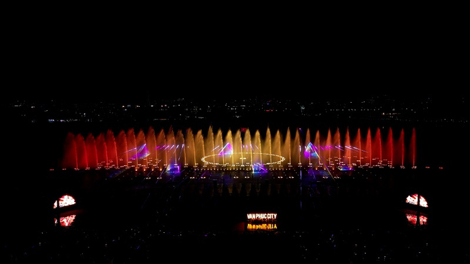 Tập đoàn Vạn Phúc khánh thành công trình nhạc nước Van Phuc Water Show