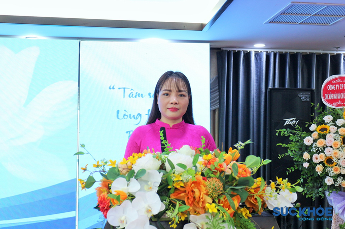 Đồng chí Trần Thị Dần – Thư ký Chi hội Nhà báo báo cáo tình hình công tác 6 tháng đầu năm 2023 của Chi hội Nhà báo Tạp chí Sức Khỏe Cộng Đồng
