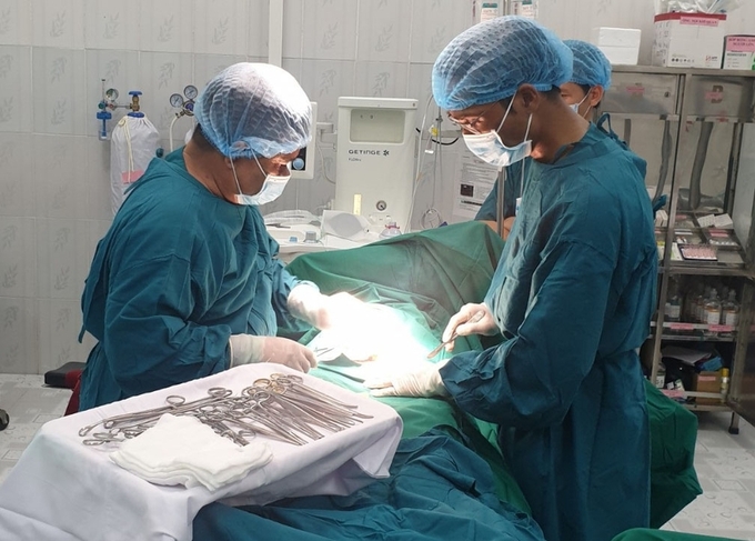 Trung tâm Y tế huyện Phú Thiện thực hiện thành công ca mổ lấy thai đầu tiên