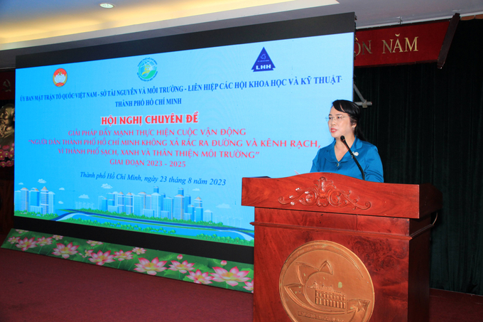Bà Trần Kim Yến - Chủ tịch Ủy ban MTTQ Việt Nam Thành phố phát biểu kết luận tại hội nghị