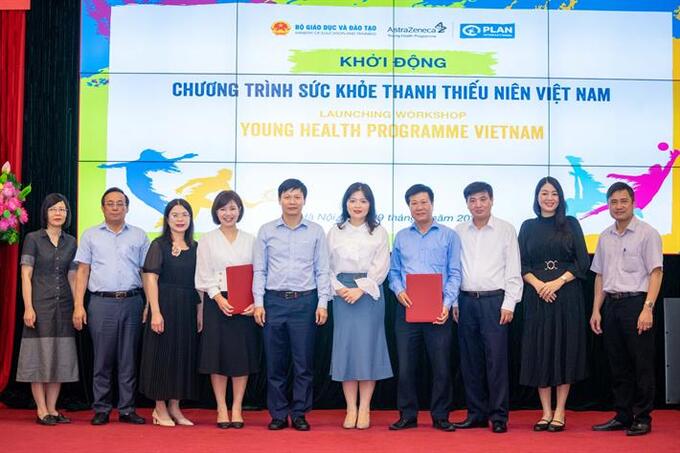 Vụ Giáo dục thể chất, Bộ GDĐT và tổ chức Plan International Việt Nam Ký thỏa thuận viện trợ dự án. Ảnh: Trung tâm Truyền thông và Sự kiện