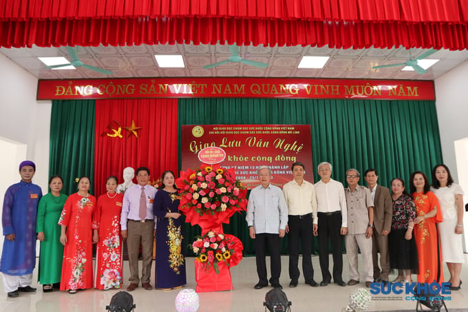 Chi Hội Giáo dục chăm sóc sức khoẻ cộng đồng Mê Linh tổ chức buổi giao lưu văn nghệ và thể dục dưỡng sinh