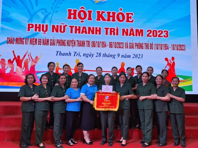 CLB Tự chăm sóc sức khỏe xã Yên Mỹ tham gia Hội khỏe phụ nữ Thanh Trì năm 2023