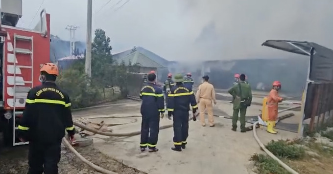 Hiện trường đám cháy tại xưởng nấm lớn nhất địa bàn huyện Lạc Dương. Ảnh: Báo Lâm Đồng