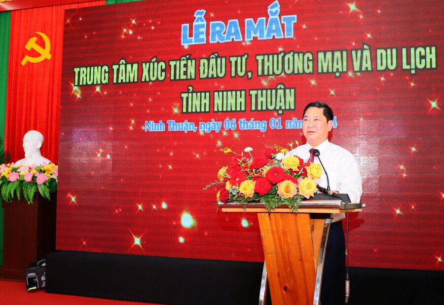 Ông Trần Quốc Nam – Chủ tịch UBND tỉnh Ninh Thuận phát biểu tại buổi lễ (Ảnh Văn Nỷ)