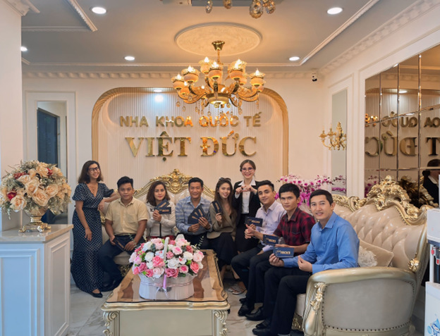 Quý Anh chị em Cộng đồng doanh nghiệp JBN đến tham quan Nha khoa Quốc tế Việt Đức và trải nghiệm dịch vụ chăm sóc răng