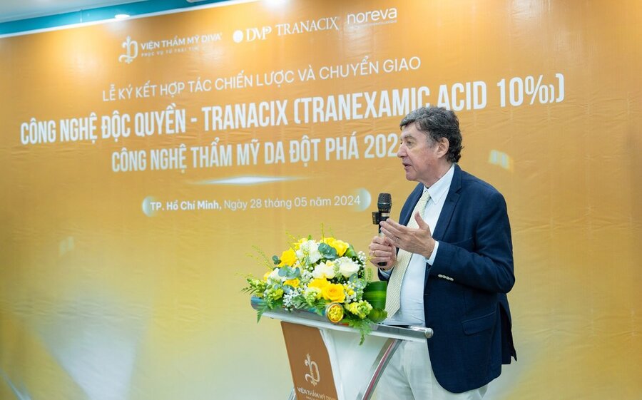 GS.BS Christian Diehl – Giáo sư Y khoa Đại học Rome, đồng thời là nhà sáng lập thương hiệu Tranacix phát biểu tại sự kiện