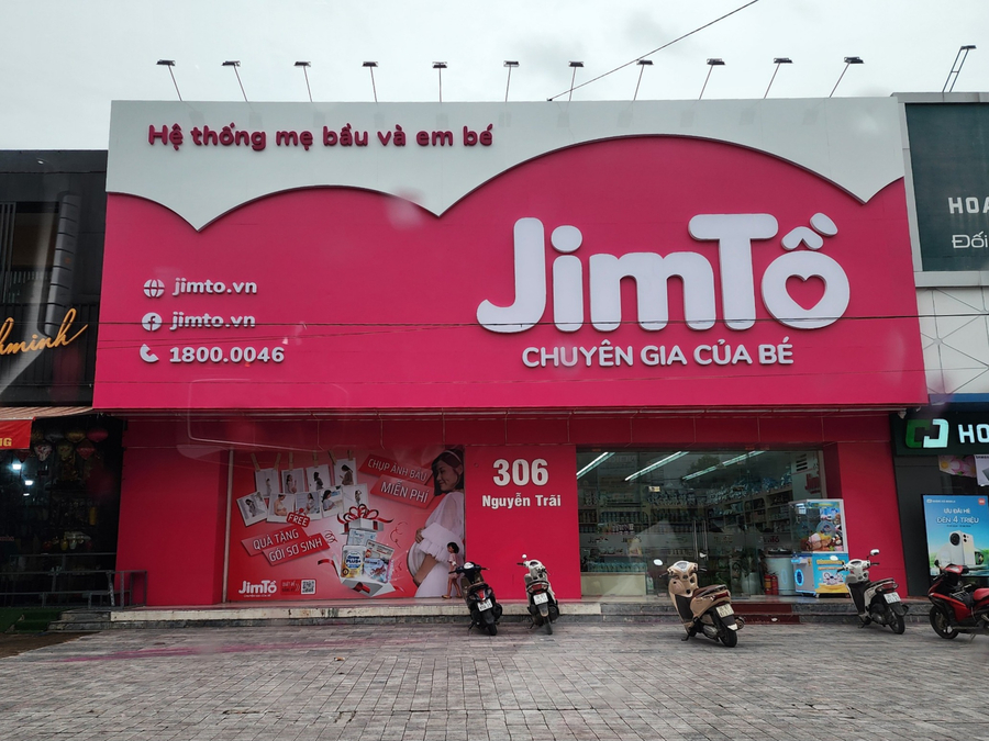 Shop Jim tồ tại địa chỉ số 306 Nguyễn Trãi, phường Tân Sơn, thành phố Thanh Hóa