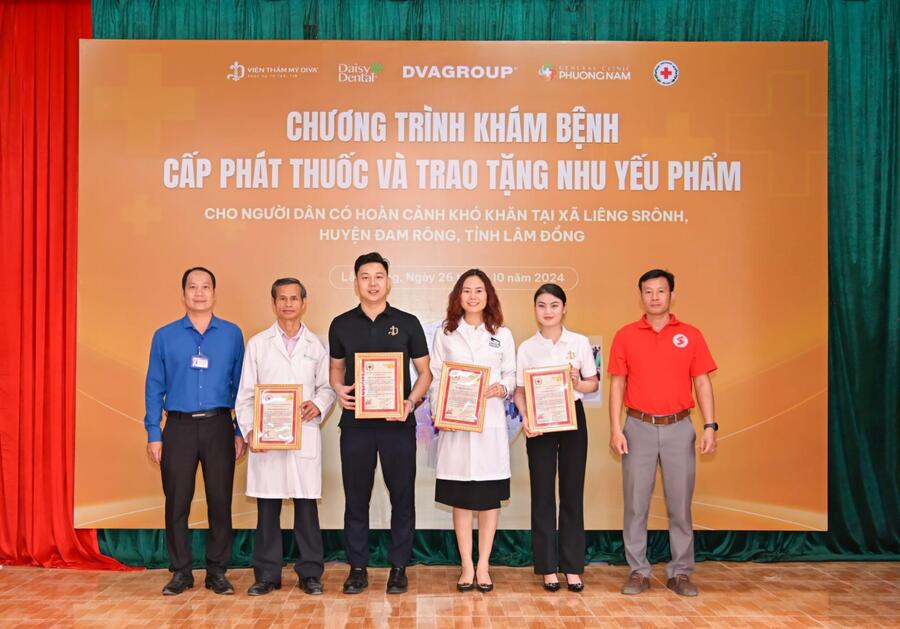 Với những hoạt động ý nghĩa, DVA GROUP, Phòng khám Đa khoa Phương Nam, Viện thẩm mỹ DIVA và Nha khoa Quốc tế DAISY đã được Hội Chữ thập đỏ huyện Đam Rông trao bảng tri ân