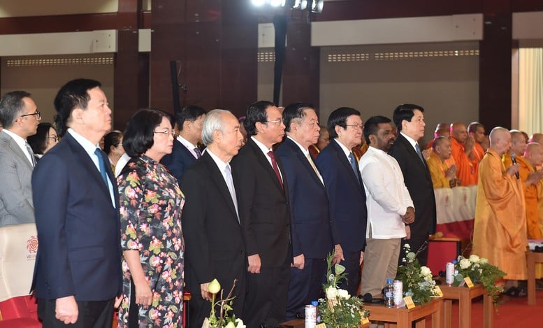 chu-tich-nuoc-luong-cuong-va-cac-dai-bieu-tham-du-khai-mac-vesak-2025-1746503093791401553584