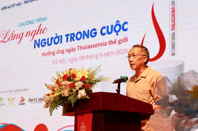 BS. Bạch Quốc Khánh - Chủ tịch Hội Tan máu bẩm sinh Việt Nam phát biểu tại sự kiện. (Ảnh: Vân Chi)