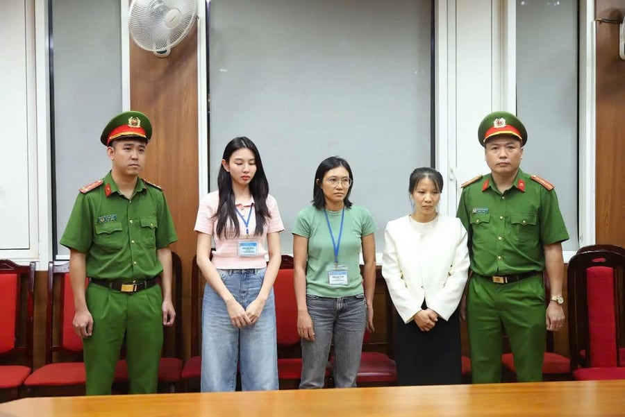 thùy tiên 2