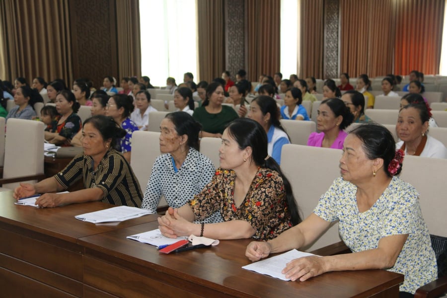 Các học viên tham dự đã được tìm hiểu sâu về khái niệm giới, phân biệt giữa giới và giới tính sinh học...