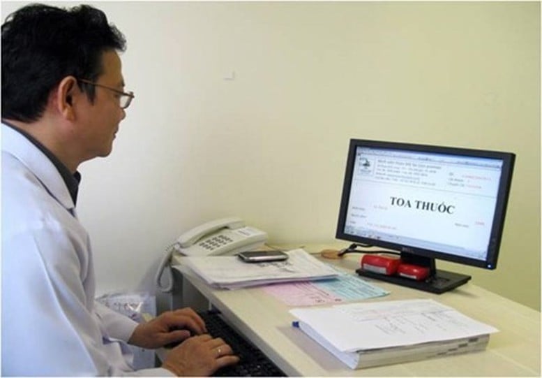 Thông tư 26 quy định, bác sĩ chỉ được kê đơn khi thực sự cần thiết, tránh mọi hình thức lạm dụng.