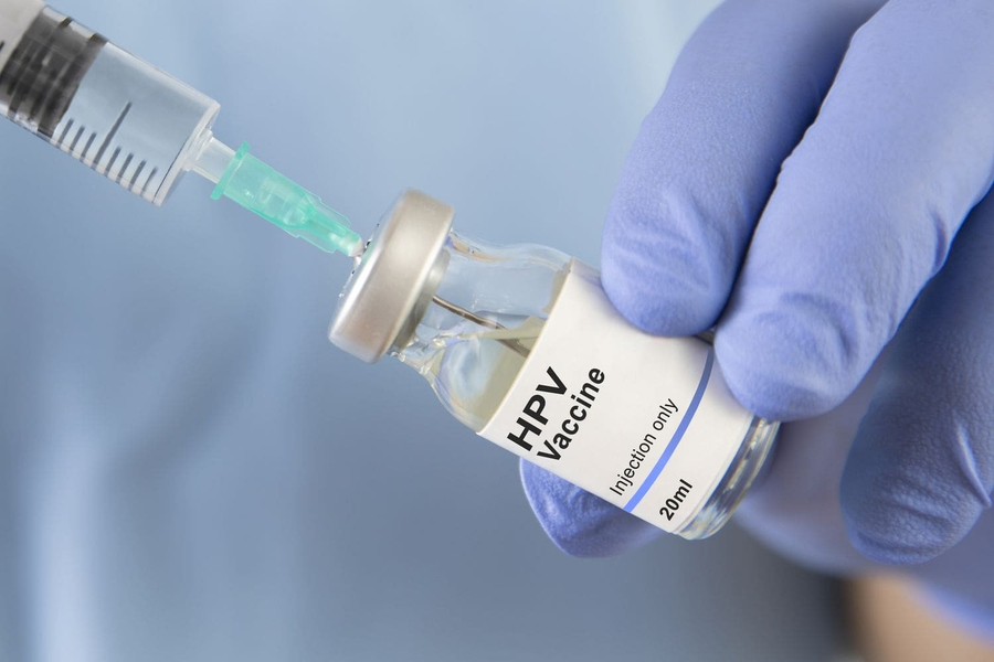 Tiêm vaccine ngừa HPV là biện pháp cần thiết để phòng tránh lây nhiễm virus HPV.