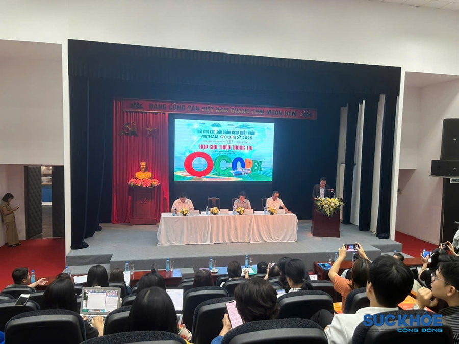 Quang cảnh buổi họp báo