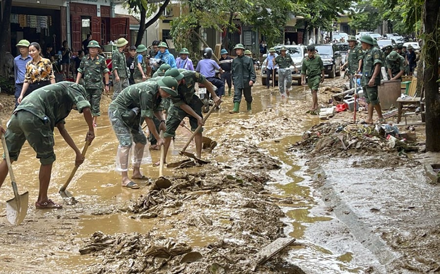 Thủ tướng Chính phủ Phạm Minh Chính vừa ký Công điện số 120/CĐ-TTg ngày 23/7/2025 về việc tập trung khắc phục hậu quả bão số 3 và mưa lũ.