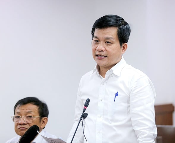 Ông Nguyễn Hồng Tâm - Giám đốc Trung tâm Kiểm soát bệnh tật TP.HCM (HCDC)  tại buổi họp báo. Ảnh: Tuổi trẻ