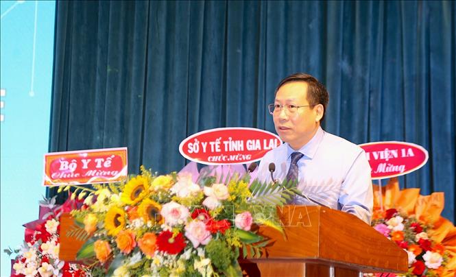 Thứ trưởng Bộ y tế Lê Đức Luận phát biểu tại Hội nghị
