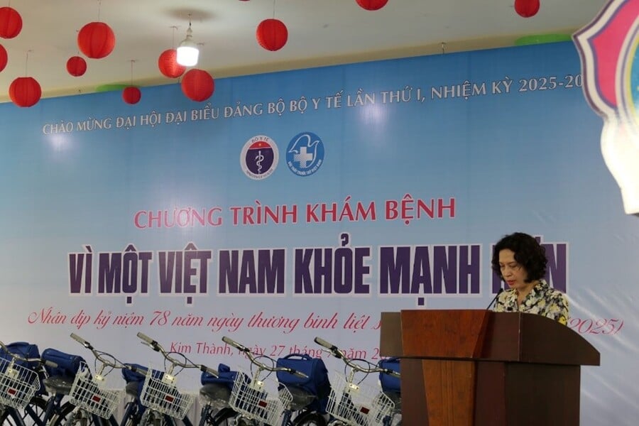Thứ trưởng Bộ Y tế Nguyễn Thị Liên Hương phát biểu tại chương trình