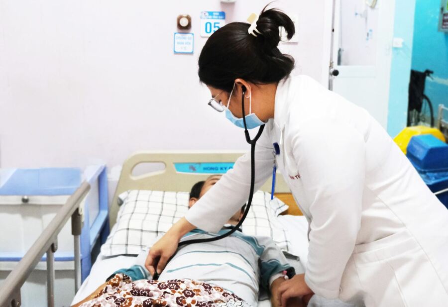 Sau 7 ngày điều trị, tình trạng bệnh nhân đã cải thiện đáng kể. Ảnh: BV